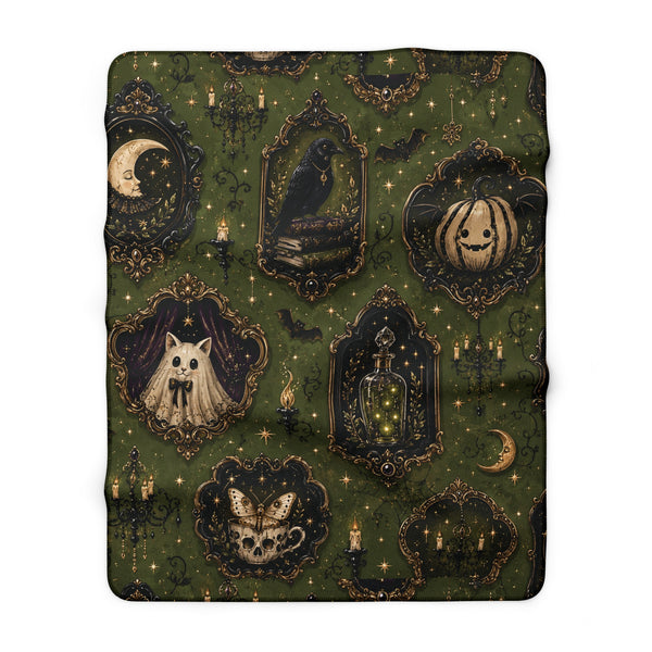 Halloween Gothic Throw Blanket — Vintage Spooky Pumpkin & Crow Sherpa Fleece